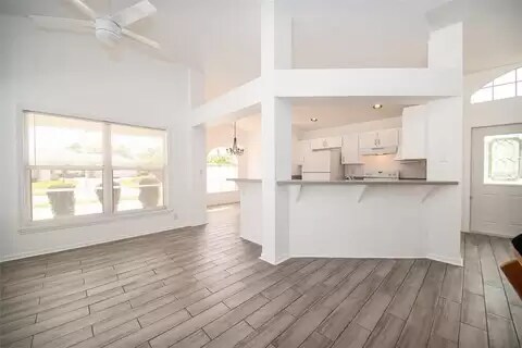 Building Photo - 8725 Scandinavia Blvd