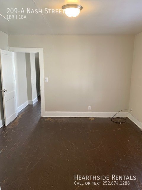 Building Photo - 209 Nash St