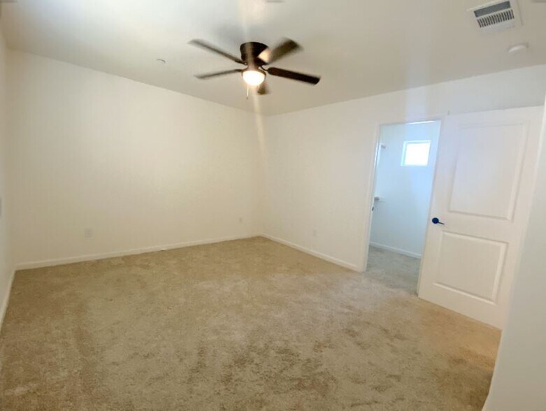 Building Photo - 1329 Hermosa Dr