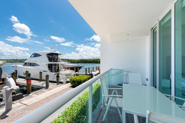 Building Photo - 400 Sunny Isles Blvd
