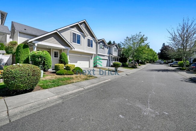 Building Photo - 3 BED & 2.5 BATH TOWNHOUSE FOR RENT