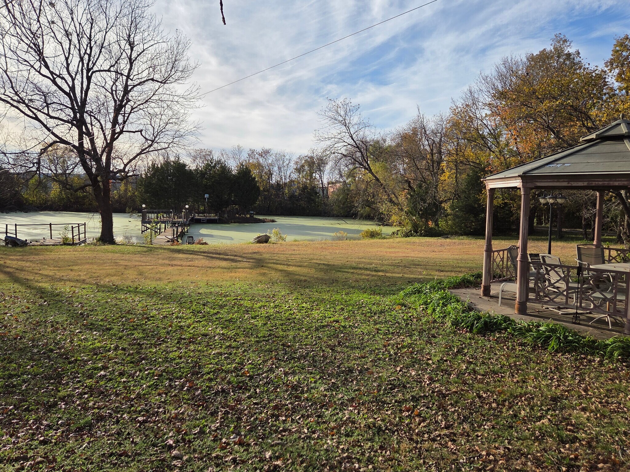 Private pond with fishing available - 4124 Limestone Rd