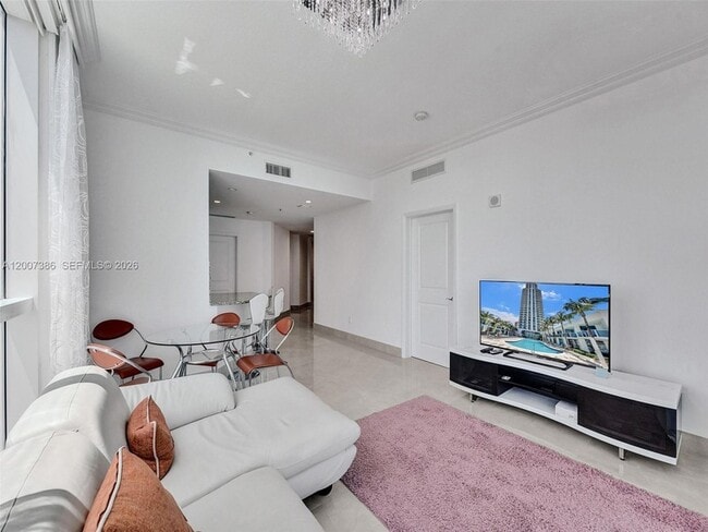 Building Photo - 1945 S Ocean Dr