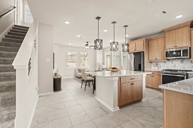 Building Photo - 23914 Sumac Blf Trl