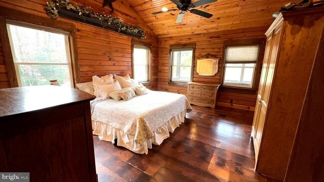 Building Photo - 18304 Hawkins Rd