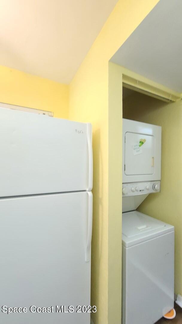 Building Photo - 1211 Country Club Dr