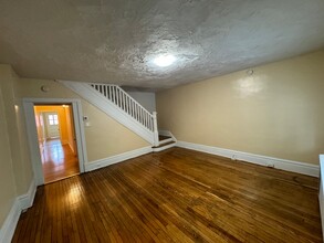 Building Photo - 445 S 17th St