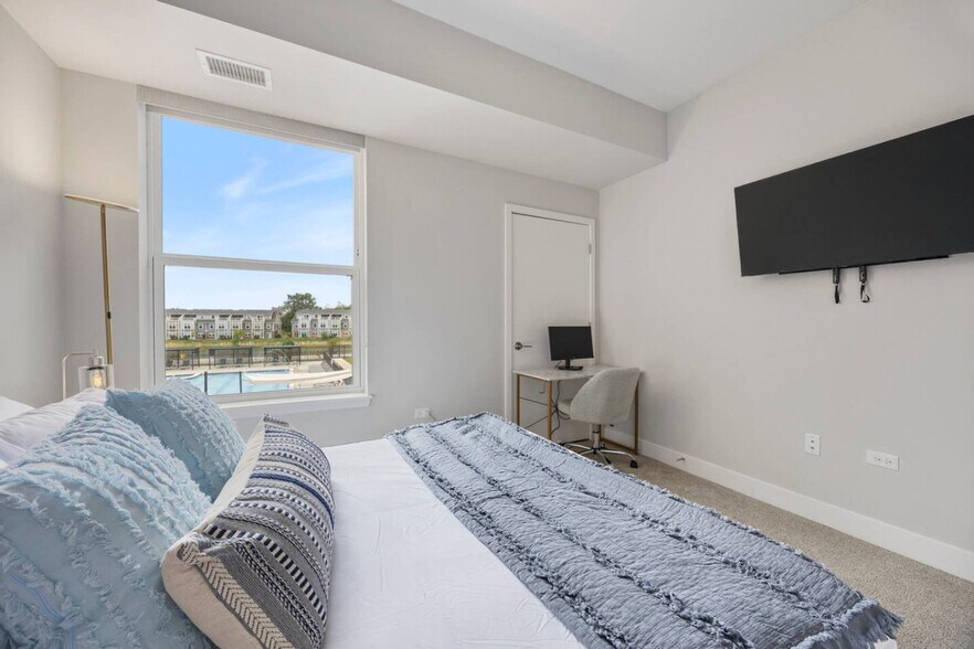 Building Photo - 28294 Ferry Rd