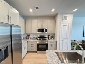 Building Photo - 1610 Campbell Rd