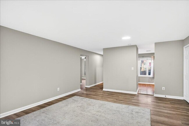 Building Photo - 16294 Taconic Cir