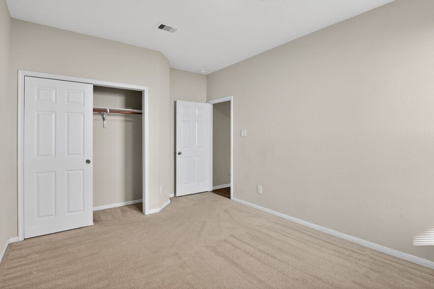 Building Photo - 4938 Yearling Ridge Ct