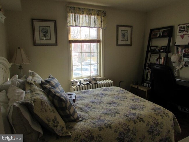 Building Photo - 112 Commerce St