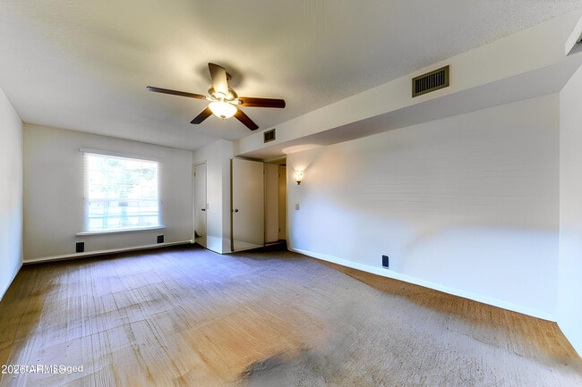 Building Photo - 18826 N 134th Ave