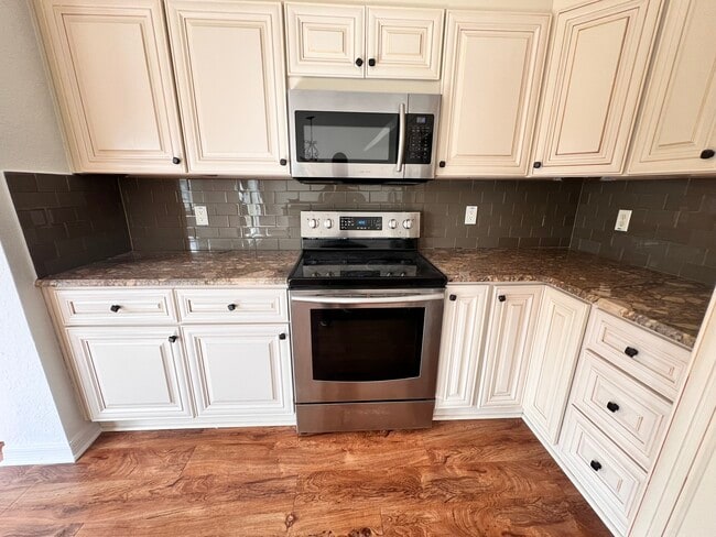 Building Photo - 10900 SW 45th Terrace