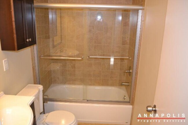 Building Photo - 227 dewey drive