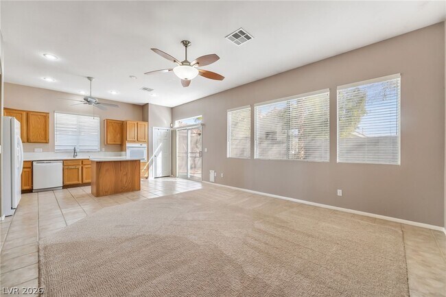 Building Photo - 9324 Heatwave St