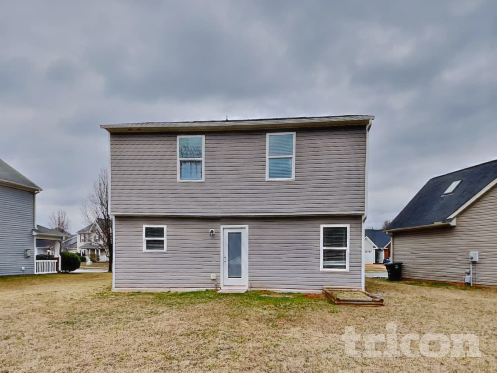 Building Photo - 1505 Hamilton Hills Dr
