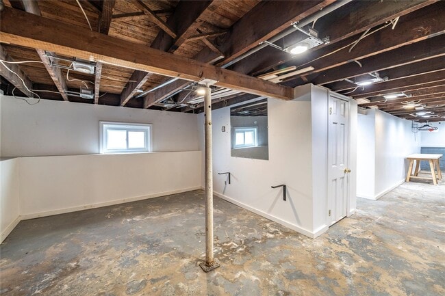 Building Photo - 120 Lawson Ave