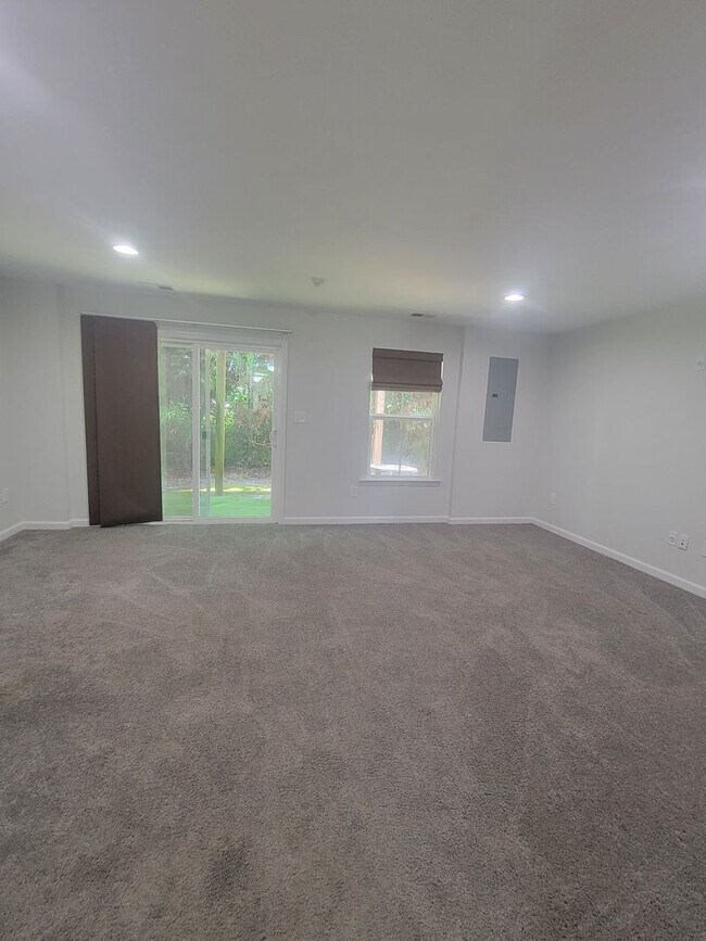 Building Photo - 4321 Salt Marsh Lane