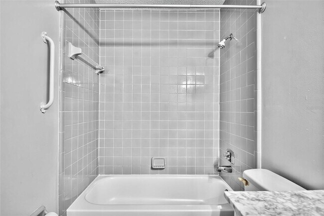 Building Photo - 73 Buttonworth Dr