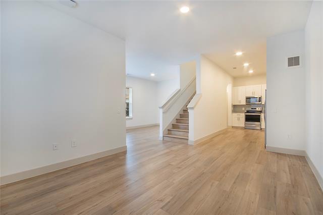 Building Photo - 4700 W Spring Creek Pkwy