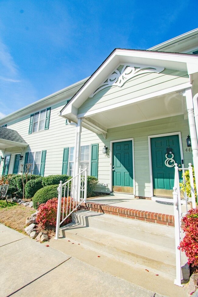 Building Photo - Coming Soon! 2 Bedroom 2.5 Bathroom Townhome