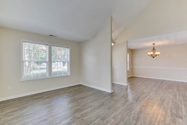 Building Photo - 1133 Lady Ashley Dr