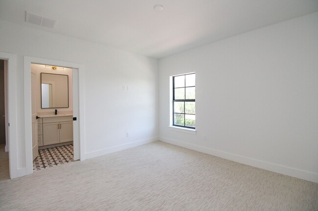 Building Photo - ** BRAND NEW CONSTRUCTION SINGLE FAMILY TW...