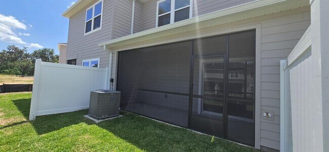 Building Photo - 3577 SE 37th Ct