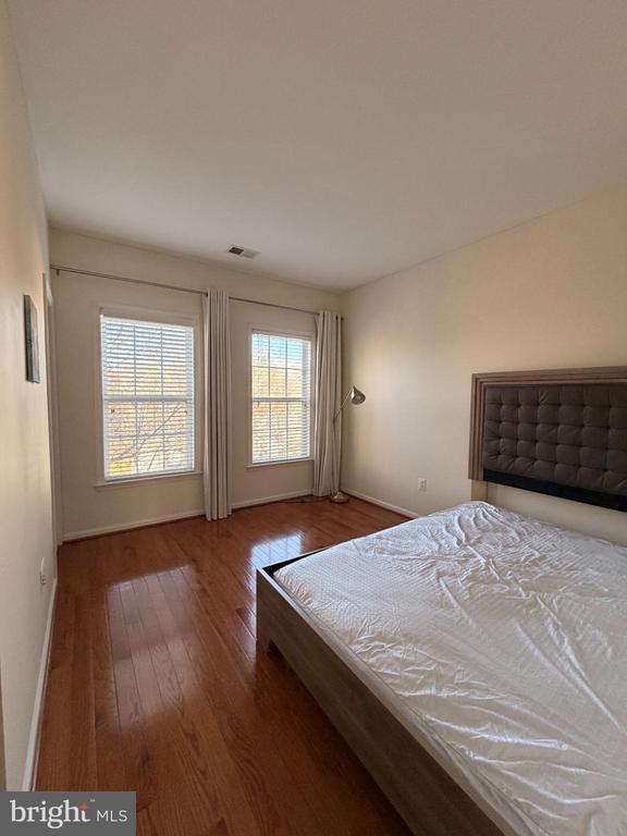 Building Photo - 11425 Log Ridge Dr