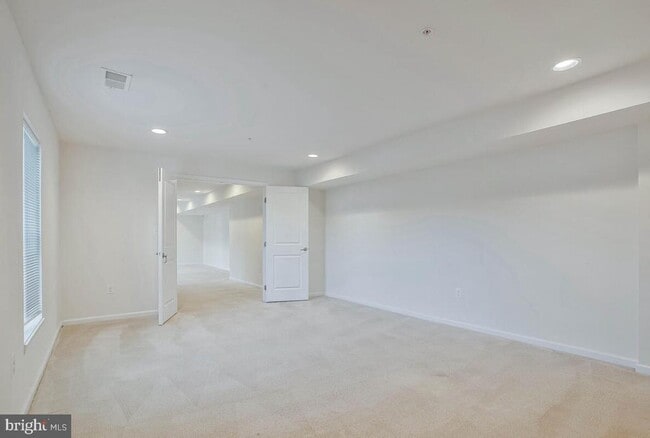 Building Photo - 2906 George Hilleary Ter