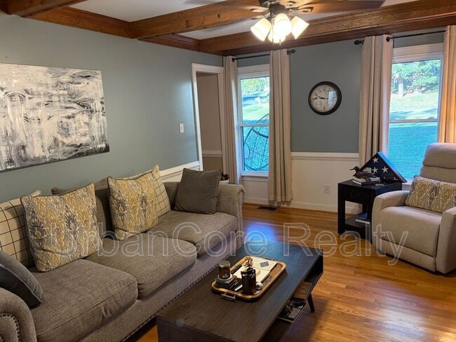 Building Photo - 7949 Flag Tail Dr