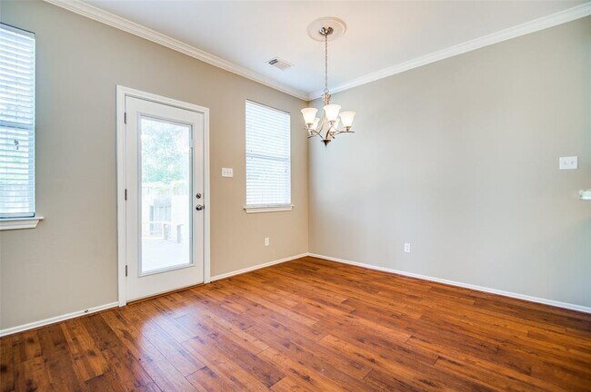 Building Photo - 105 Summerhaze Ct