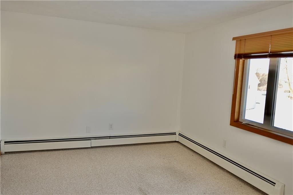 Building Photo - 76 Batcheller Ave