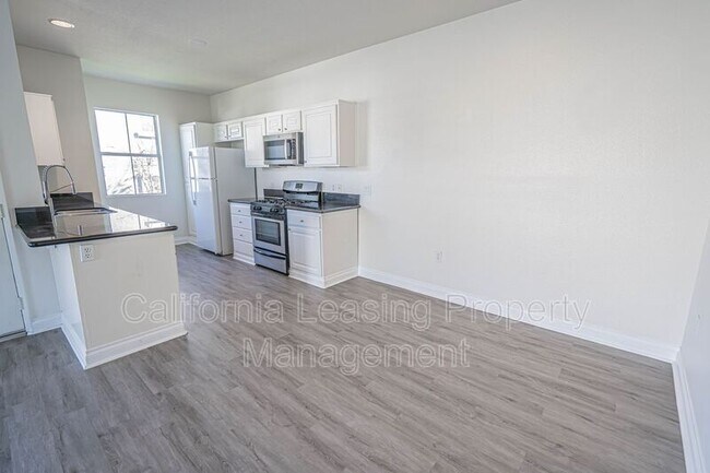 Building Photo - 20000 Plum Canyon Rd