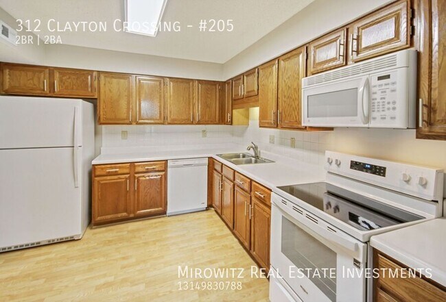 Building Photo - 312 Clayton Xing Dr