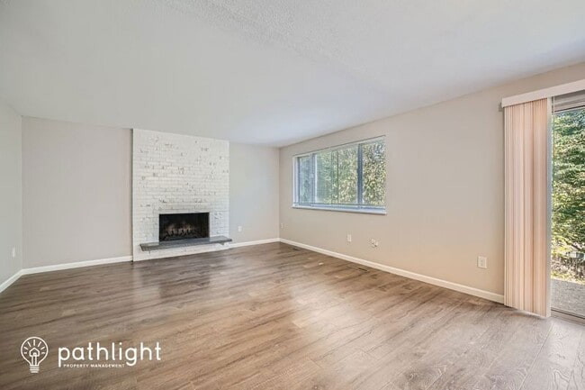 Building Photo - 8201 Woodbourne Dr SW