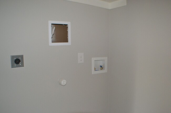 Building Photo - House for Lease in Sherman