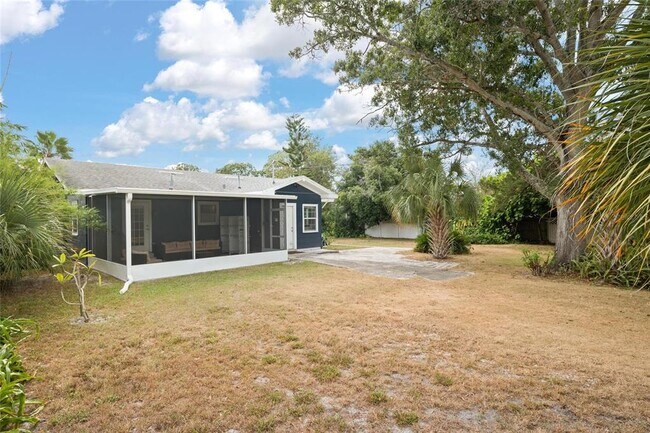 Building Photo - 4625 3rd Ave S