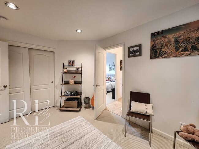 Building Photo - Light-Filled View Home with Vaulted Ceilings & Warm Wood Finishes