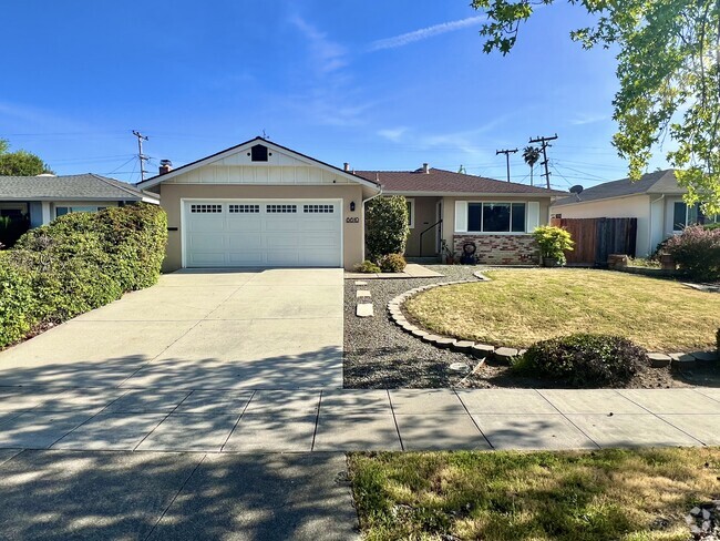 Building Photo - 6610 Canterbury Ct