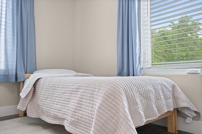 Building Photo - 2994 39th St