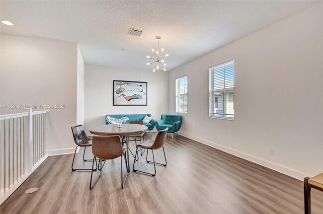 Building Photo - 6657 Quiet Wave Trl