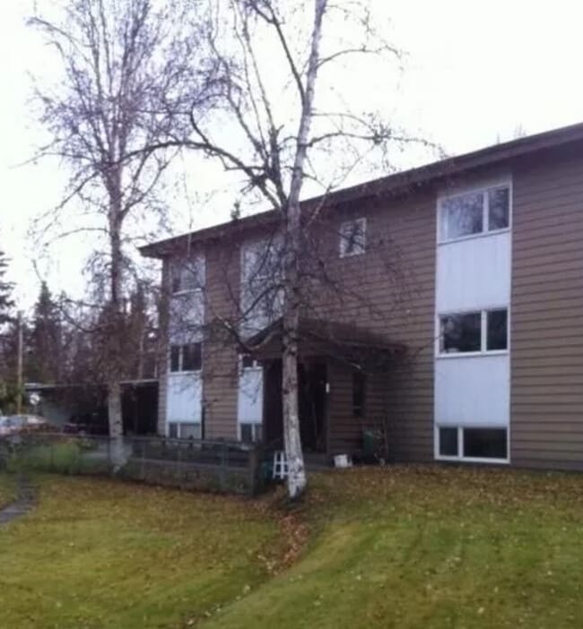 Building Photo - 2406 W 34th Ave