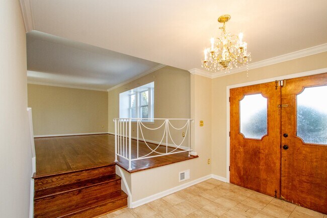 Building Photo - 13308 Fort Washington Rd