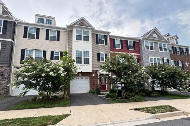 Primary Photo - 8505 Craggan Ln