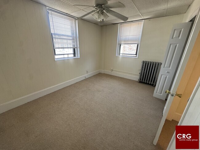 Building Photo - 437-438 Cambridge St. Unit U34