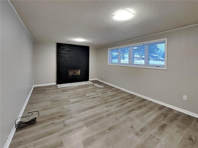 Building Photo - 9241 34th Ave N