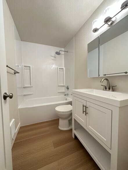 Building Photo - 8714 35th Ave NE