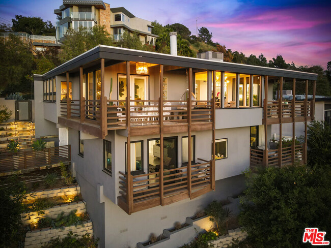 Building Photo - 3288 Wrightwood Dr